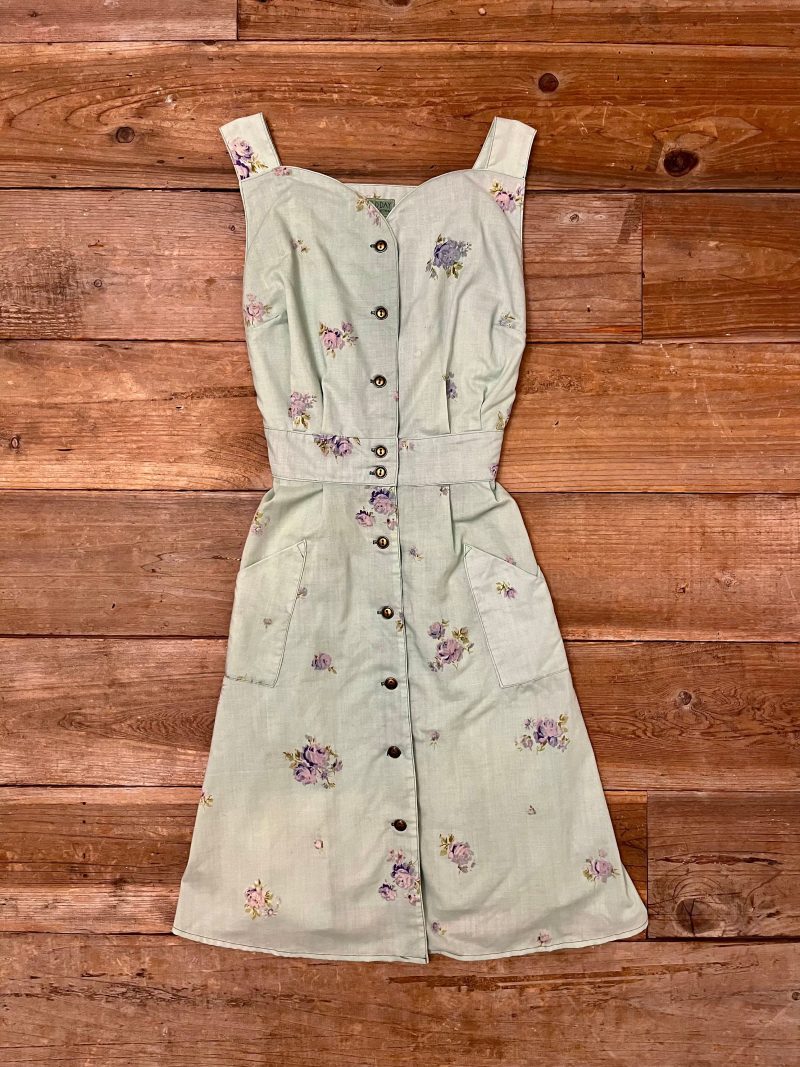 Field Day Sheet Dress Large Purple Roses