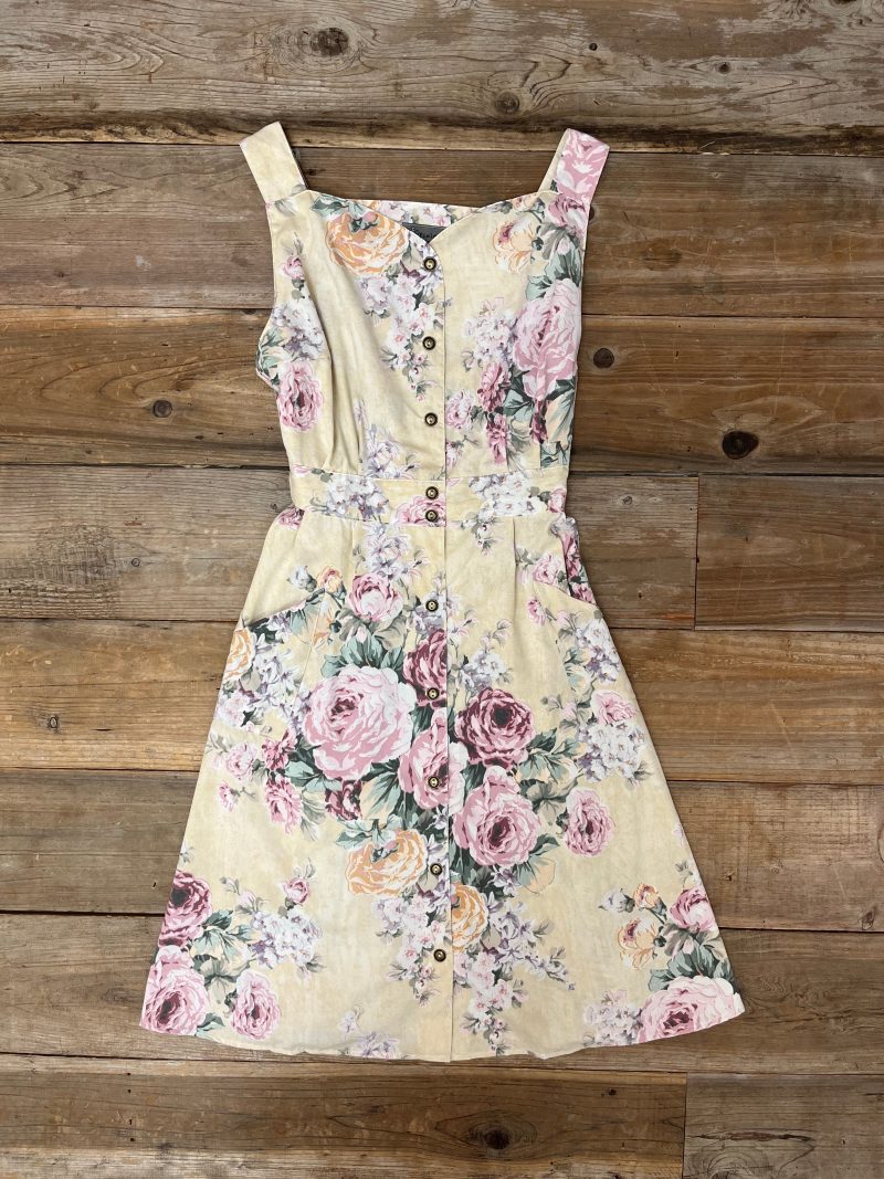 Field Day Sheet Dress Roses Buds XXL