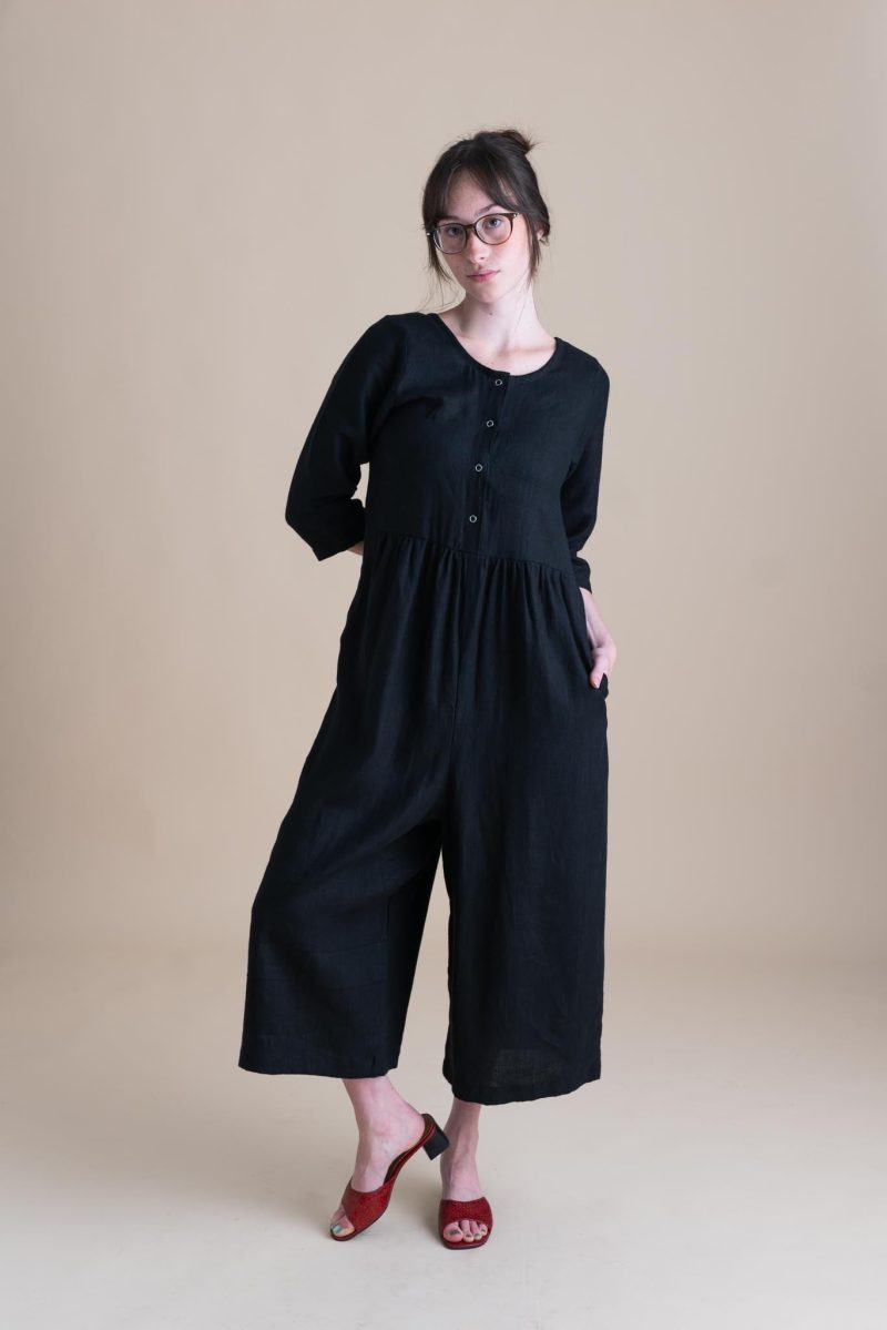 Hannah Ranch Jumpsuit Black Linen 02