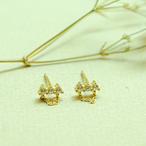 Lou Gold Chain Stud Earrings 5