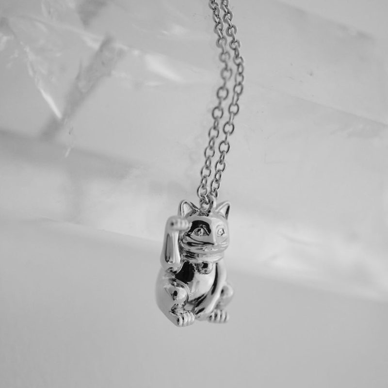 LuckyCatCharmNecklaceSilver3