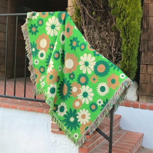 MiracleEyeGreenDaisyBlanket 4