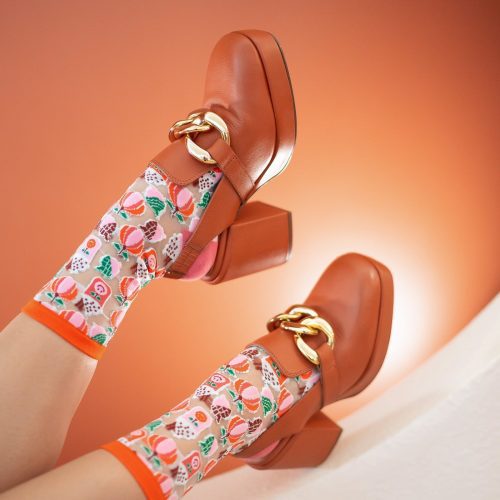 SockCandyPumpkinSpiceLatteSocksSheersocksandheeledloafers 31f7c9b2 8bd6 4384 adca 2e92ee185135