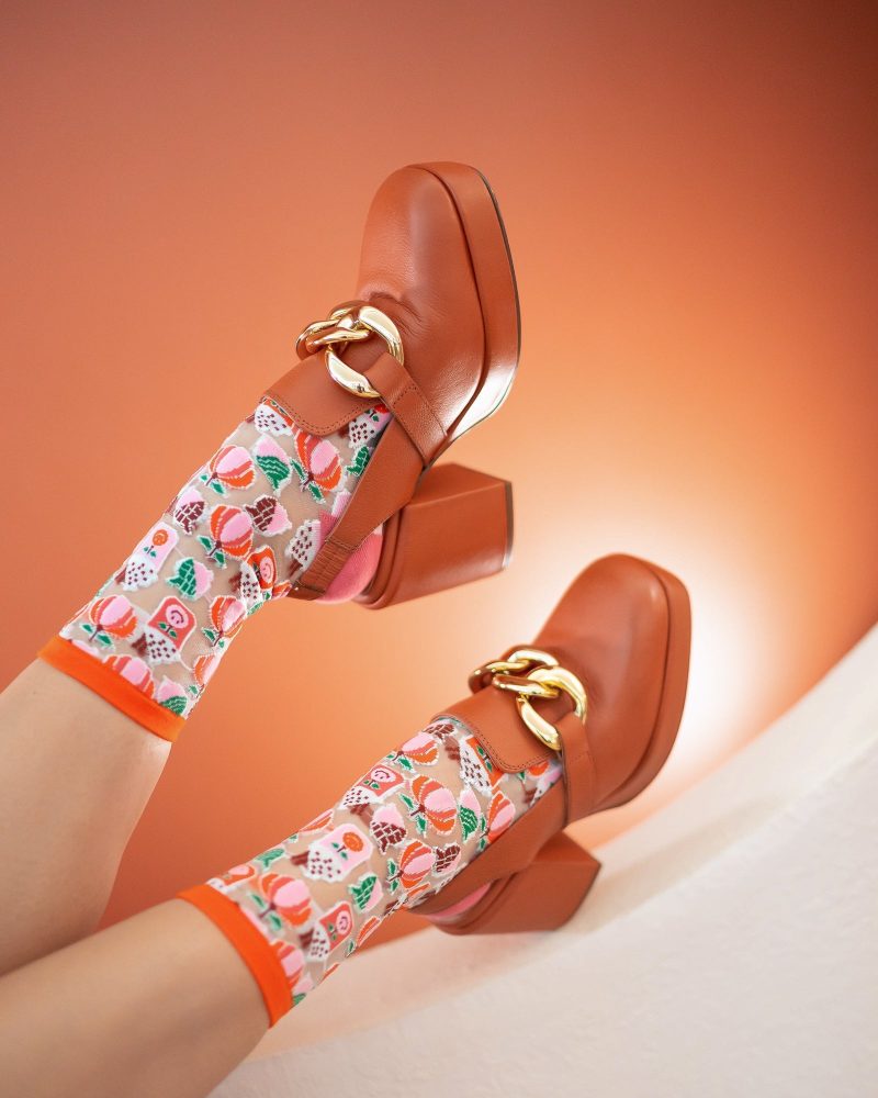 SockCandyPumpkinSpiceLatteSocksSheersocksandheeledloafers 31f7c9b2 8bd6 4384 adca 2e92ee185135