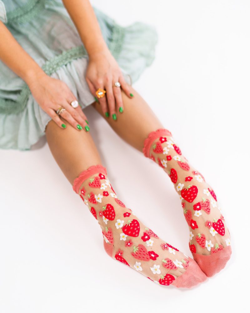 SockCandyStrawberryDaisyRuffleSheerCrewSockstrawberrysocksforwomen