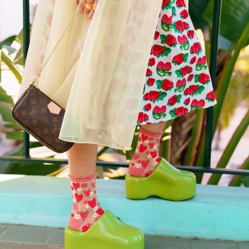 SockCandyStrawberryDaisySocksSimonMillerClogs2