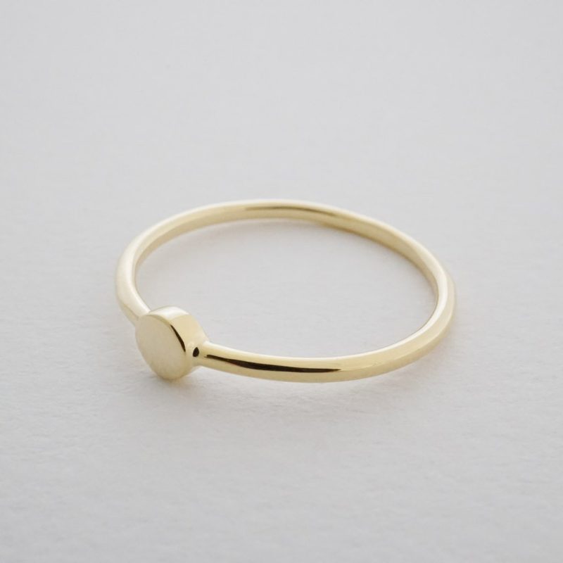 Tiny Circle Ring gold 2