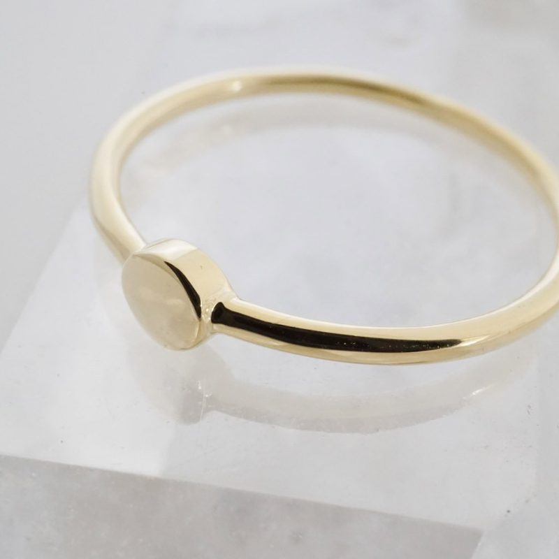 Tiny Circle Ring gold 5