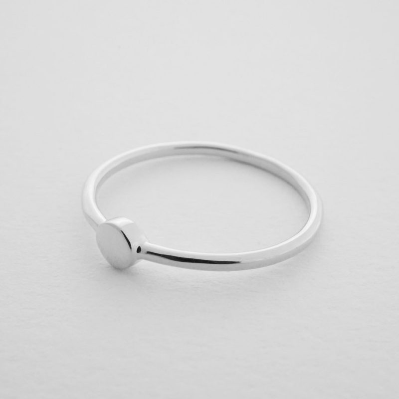 Tiny Circle Ring silver 2