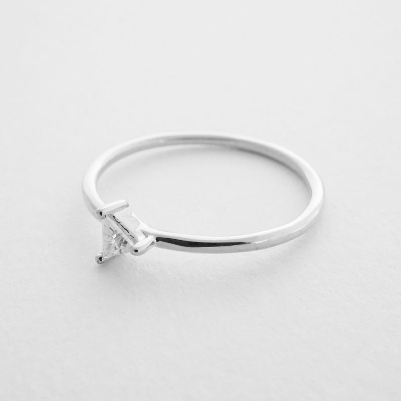 Triangle Solitaire Ring Silver 3