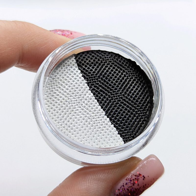 cake eyeliner black white