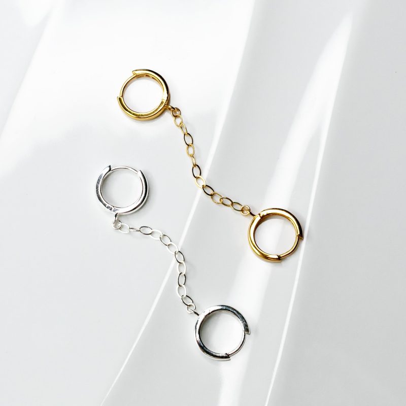 drape locking huggie earrings duo 02