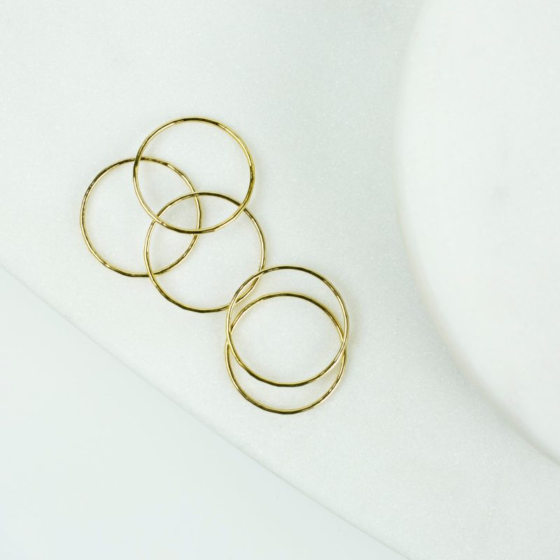 essential stacking ring set 5 gold 06