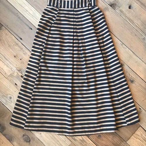 field day apparel rue skirt black stripe pockets