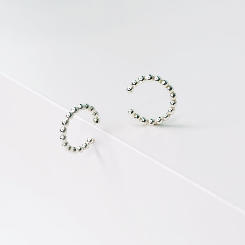 shimmer dot ear cuff silver 1